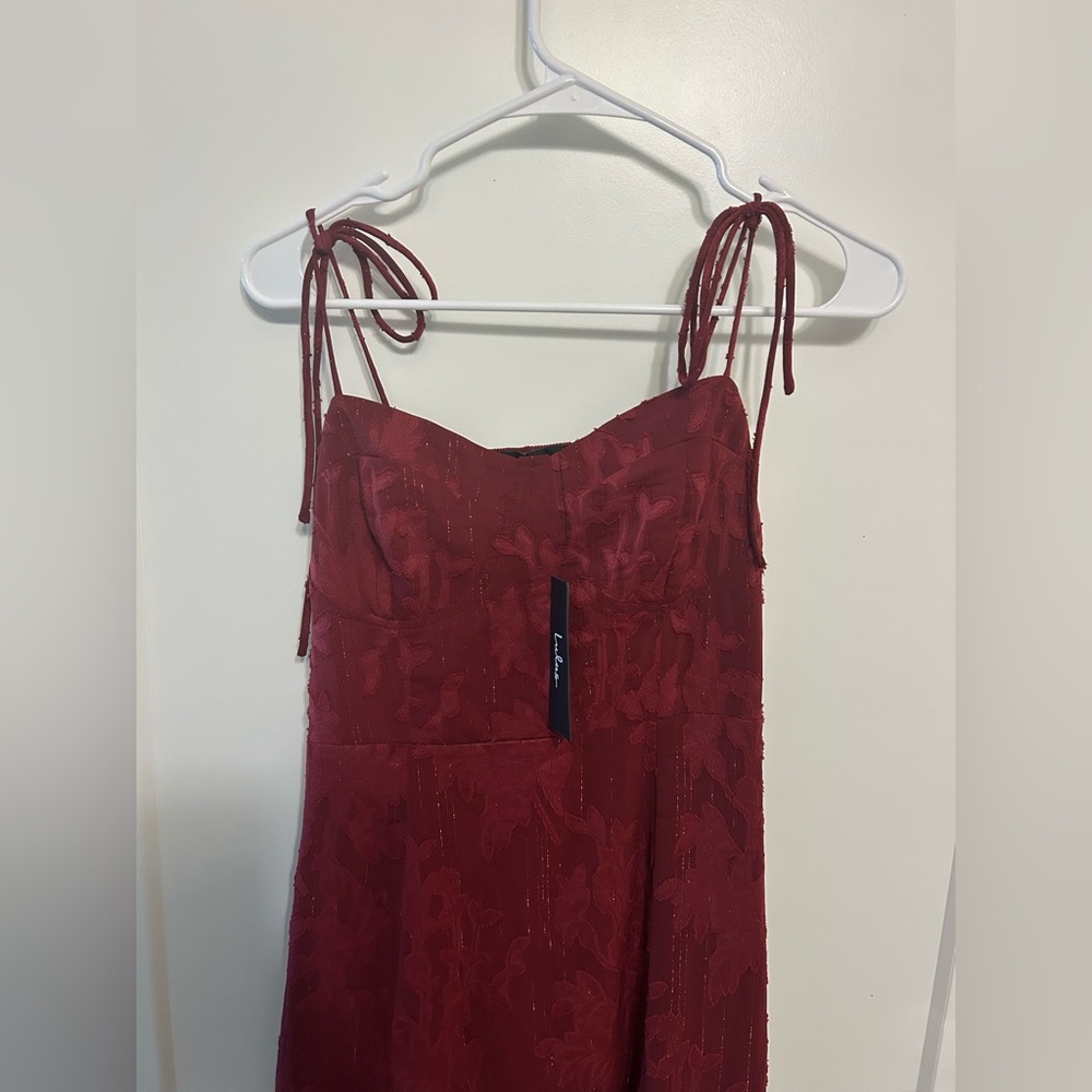 NWT Lulu’s Lovliest Looks Burgundy Floral Jacquard Tie-Strap Dress - Picture 3 of 11